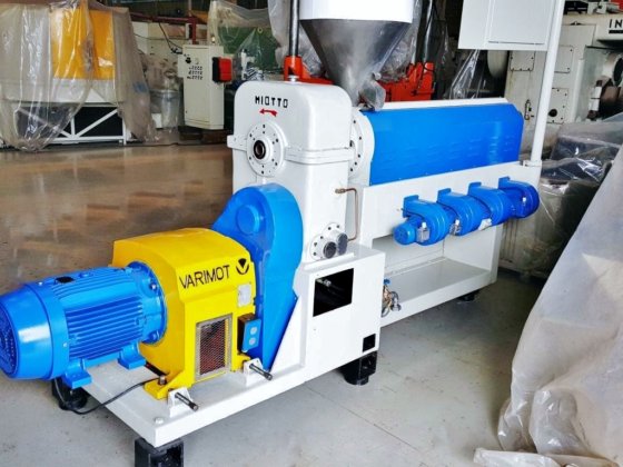 MIOTTO 単軸スクリュー押出機