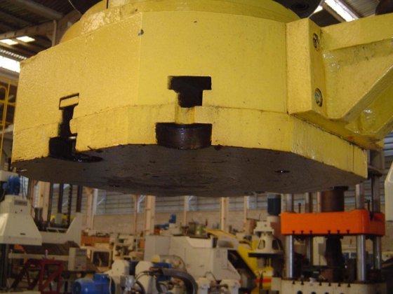 C型框架液压机 FRED FREY PHC 1200