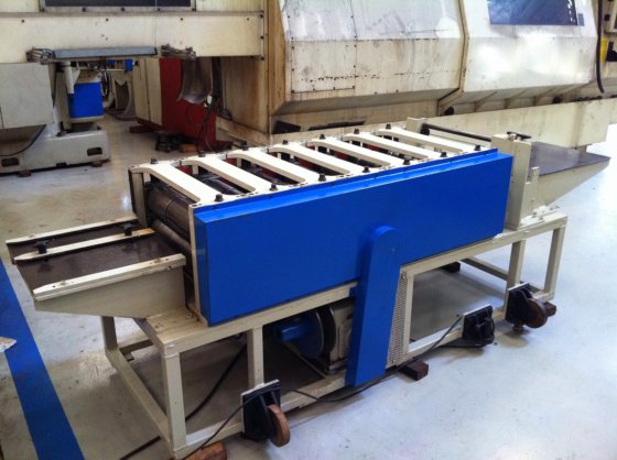 梅赛德斯-奔驰 450x125 滚压成型机