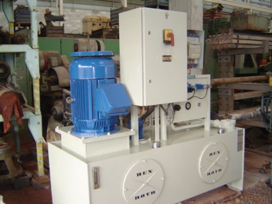 重型垂直升降机(剪刀式升降机)ZELOSO PL