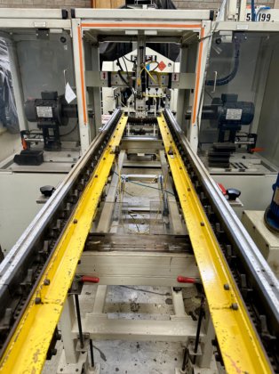 自动轴类校直压力机 MAE Eitel AMS-16