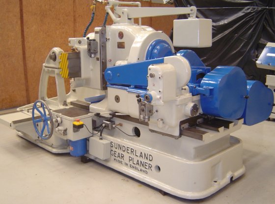 桑德兰 19S 号刨齿机