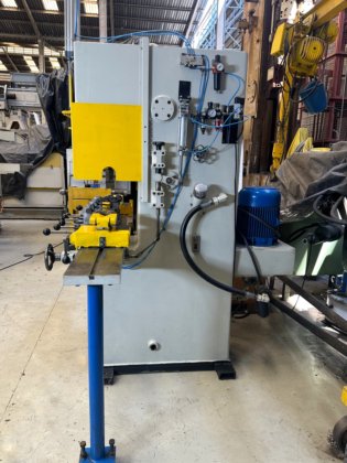 Ciola PD-25 シャフト矯正用油圧プレス