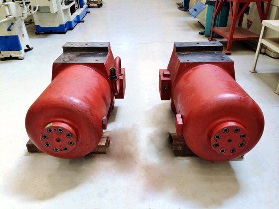 CONRAD 油圧ピストン/シリンダー 500トン