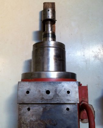 CONRAD 油圧ピストン/シリンダー 500トン