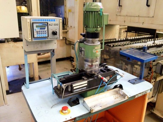 RADIAL RIVETING MACHINE COLOMAN RR-080 in São Paulo, Brazil