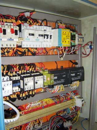 BROCHADEiRA VERTiCAL INTERNA ENGC BV