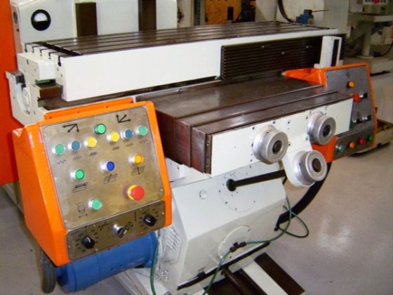 立式铣床 HULLER FS 10