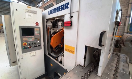 利勃海尔 LC 82 数控滚齿机