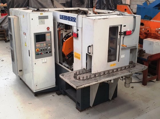 利勃海尔 LC 82 数控滚齿机