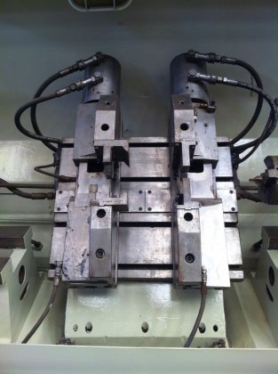 GROB AZM 800 バーフェーシングおよびセンタリングマシン