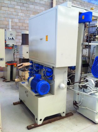 GROB AZM 800 バーフェーシングおよびセンタリングマシン