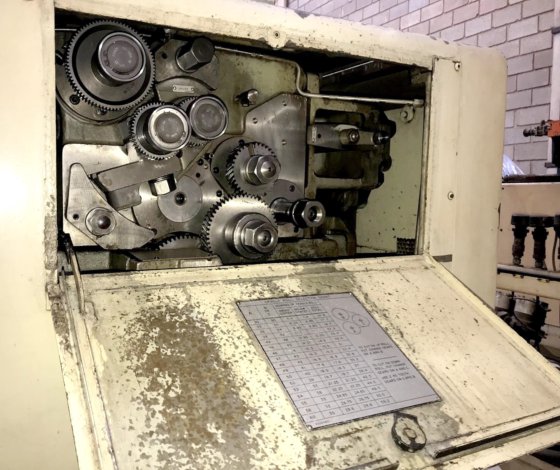 グリーソン 116 粗削りベベルギヤジェネレータ