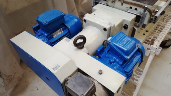 GROB 800X400 ヘビーデューティー電動循環ボールねじ駆動リニアフィードテーブルユニット