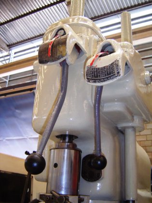 ギディングス&ルイス ビックフォード ヘビーデューティー コラムドリル 24~50mm