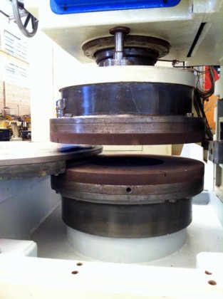 両面垂直グラインダー DISKUS DDS 600 III