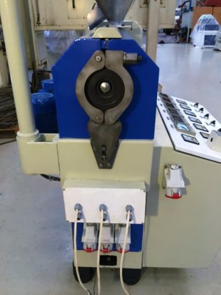 EXTRUSORA MONO ROSCA MIOTTO