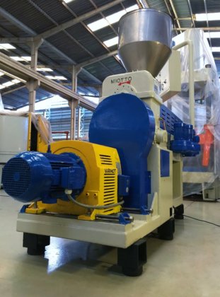 EXTRUSORA MONO ROSCA MIOTTO