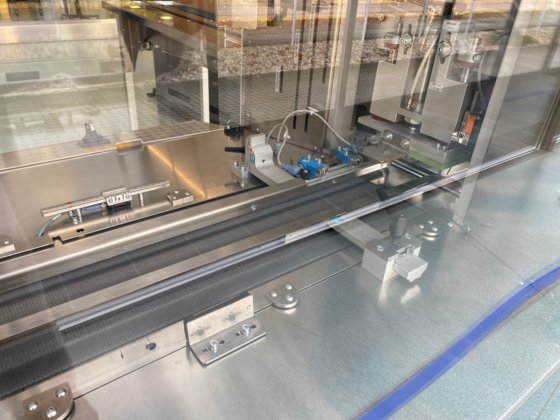 Pester PEWO-pack 250 用于折叠纸箱的拉伸包装机