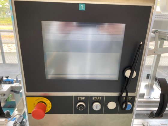 ペスター PEWO-pack 250 紙器用ストレッチ包装機