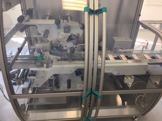 Neri BLB 400 V2T 贴标机,用于纸箱顶部和底部贴标