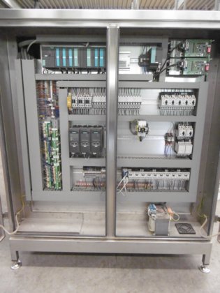 Neri BLB 400 V2T 贴标机,用于纸箱顶部和底部贴标