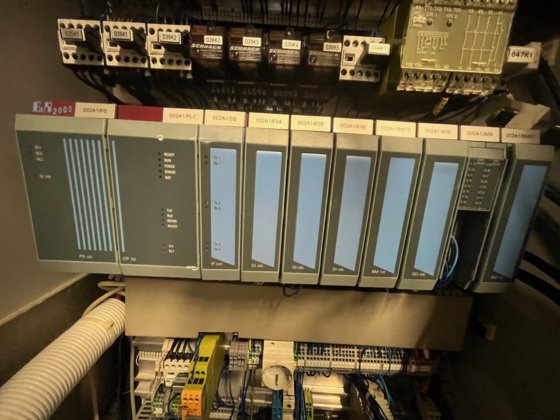 ウールマン C-130 ブリスター用横型カートニングマシン 120カートン/分