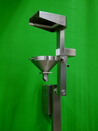 リミテックコンテナ転倒・空け装置