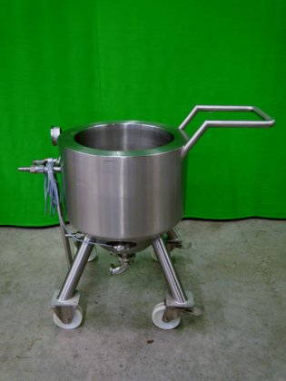 ヘルマン・ヴァルトナー社製ステンレス製移動式容器