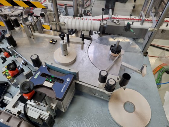 バウシュの完全なバイアルライン（ラベル付けと検査を含む、"新品同様 "の状態