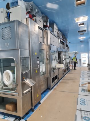 バウシュの完全なバイアルライン（ラベル付けと検査を含む、"新品同様 "の状態