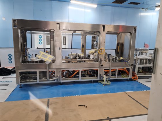 バウシュの完全なバイアルライン（ラベル付けと検査を含む、"新品同様 "の状態