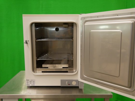 ヘレウスT型6号加熱乾燥炉