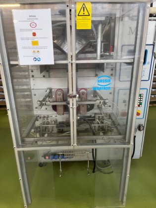 ハッシア・レダトロン FlexiBag 40/25 縦型パウチ充填包装機（オーガー計量含む