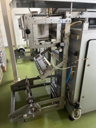 ハッシア・レダトロン FlexiBag 40/25 縦型パウチ充填包装機（オーガー計量含む