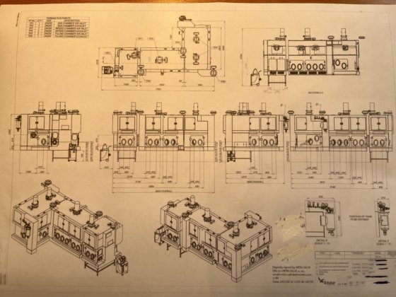 バウシュ・アドバンスド・タイプ529点滴バッグ充填包装機（テルスター無菌アイソレーターシステム付き