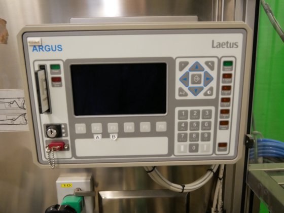 Neri BL400 VTE カートン用タンパーエビデントラベラー、400/分。