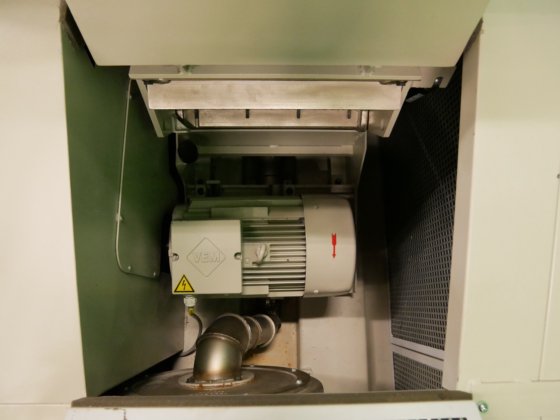 Dreher Delta 20/40 造粒机，用于减小中等截面注塑模具或中空塑料体的尺寸