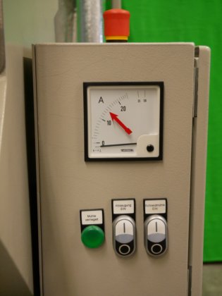 Dreher Delta 20/40 造粒机，用于减小中等截面注塑模具或中空塑料体的尺寸