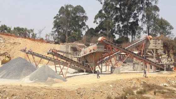 250 吨/小时石灰石破碎设备