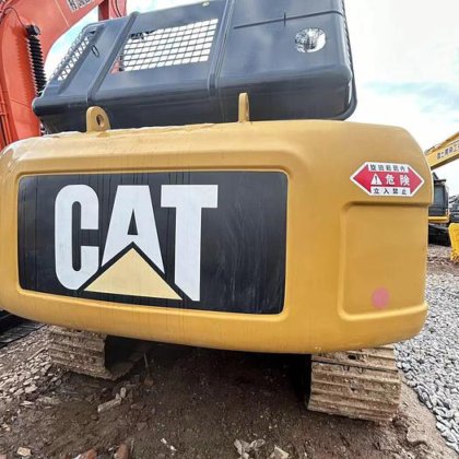 2018 CAT 325D2