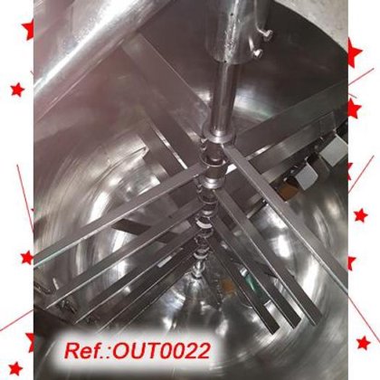 约2000升 "奶油反应器"。