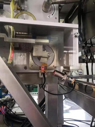 食品包装袋用脱氧剂分配器包装机