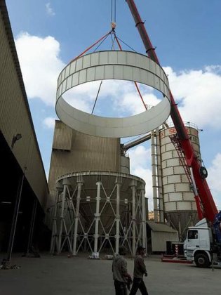 セメントサイロ