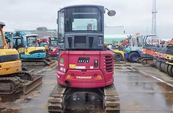 YANMAR Vio30-5