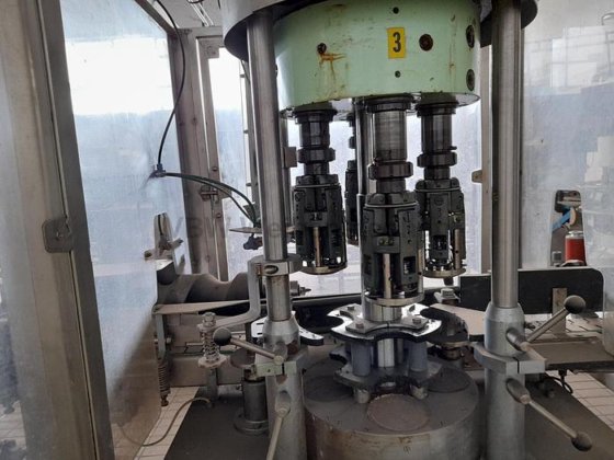 スクリューキャッパー