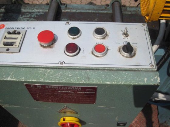 SCORTEGAGNA EV 270 R 自动带锯机