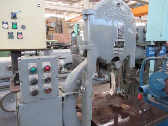 奥古斯塔 - 带锯