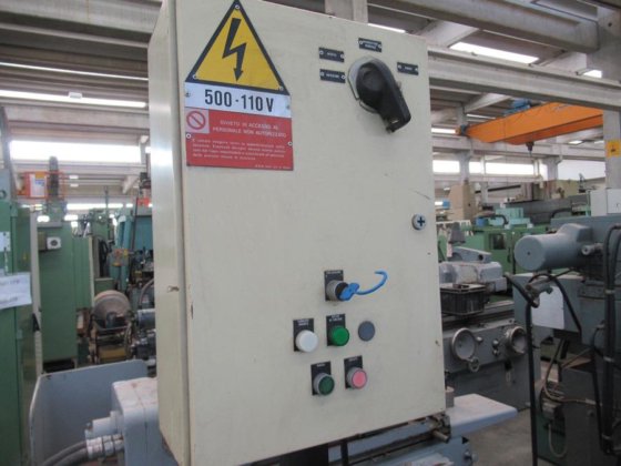 奥古斯塔 - 带锯