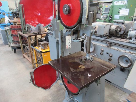 奥古斯塔 - 带锯